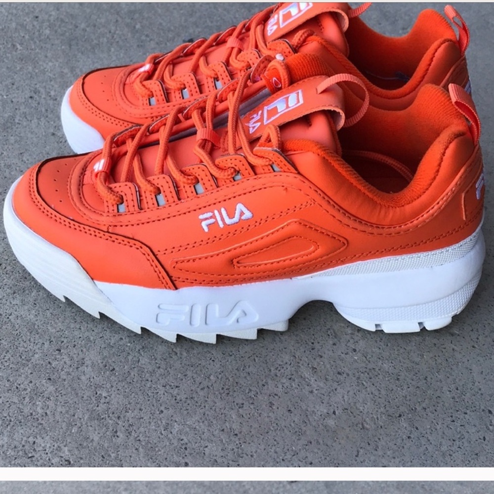 🔥SALE FILA Disruptor II Premium Sneaker sz 7.5